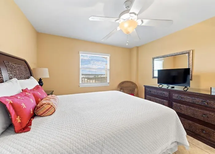 Edgewater 71 By Youngs Suncoast *