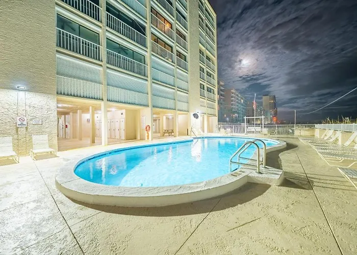 Edgewater 71 By Youngs Suncoast Apartment *