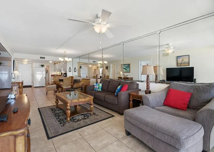 Apartment Edgewater 71 By Youngs Suncoast