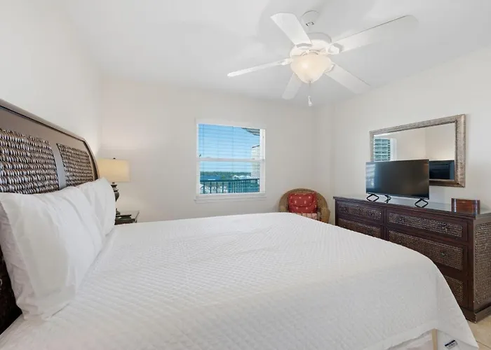 Edgewater 71 By Youngs Suncoast *