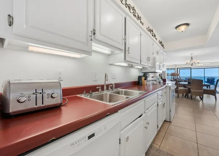 Edgewater 71 By Youngs Suncoast *